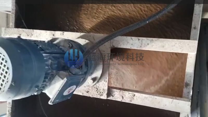 廣西仙鶴新材料丨低壓+高壓帶式污泥脫水機，干度達45%